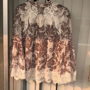 Loft flowy see thru top.